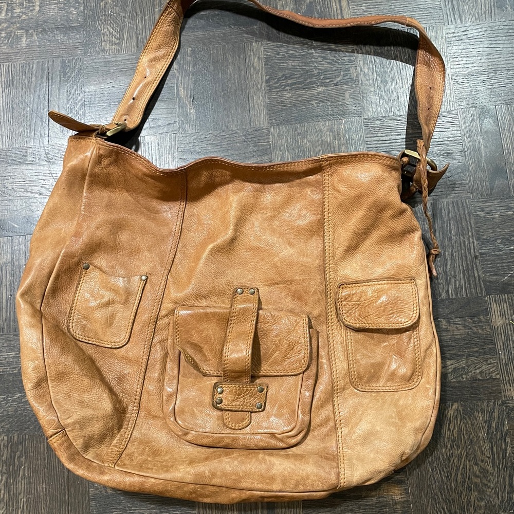 caterina lucchi leather bag